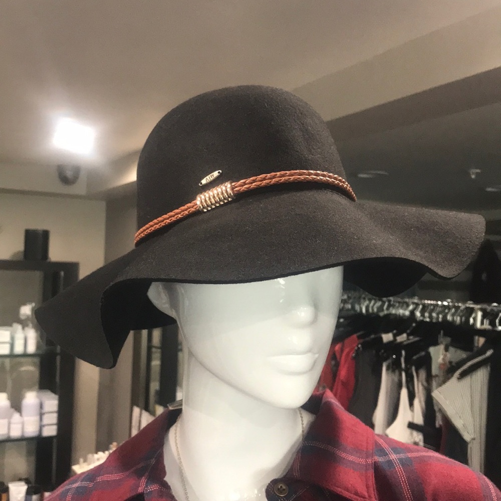 Wide Brim Floppy Hat